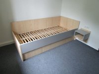 080_Bett_mit_Kopf_Wandpaneel_erhoeht