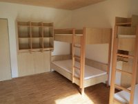 168_Garderobenwandregal_offen