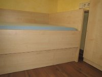 088_Bett_mit_Kopf_Wandpaneel_erhoeht