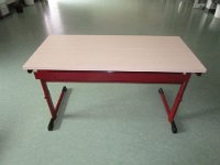 450_Laptoptisch_Rueckseite_mit_Kabelkanal