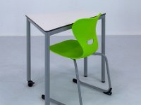 020_Trapeztisch_asymmetrisch